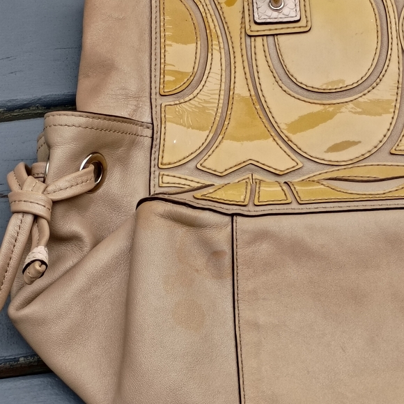 Coach Signature Beige Patent Leather Logo Tote Bag K1071-16449 Vintage - Picture 7 of 13